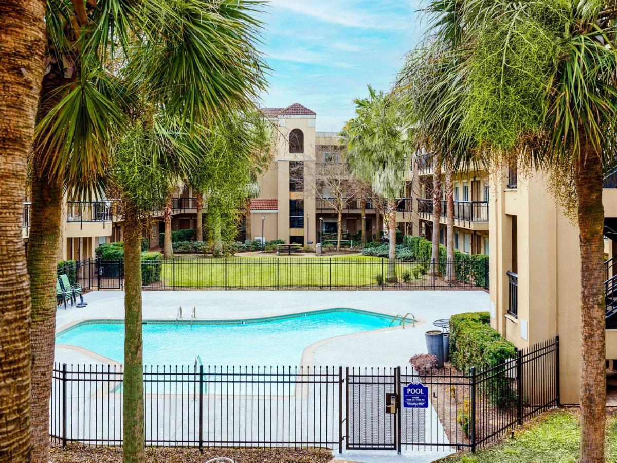 Comfort Suites Baton Rouge South I-10 Exterior photo