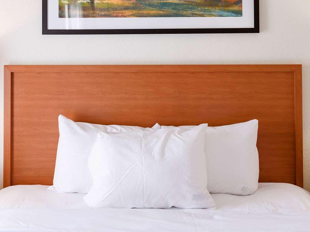 Comfort Suites Baton Rouge South I-10 Room photo