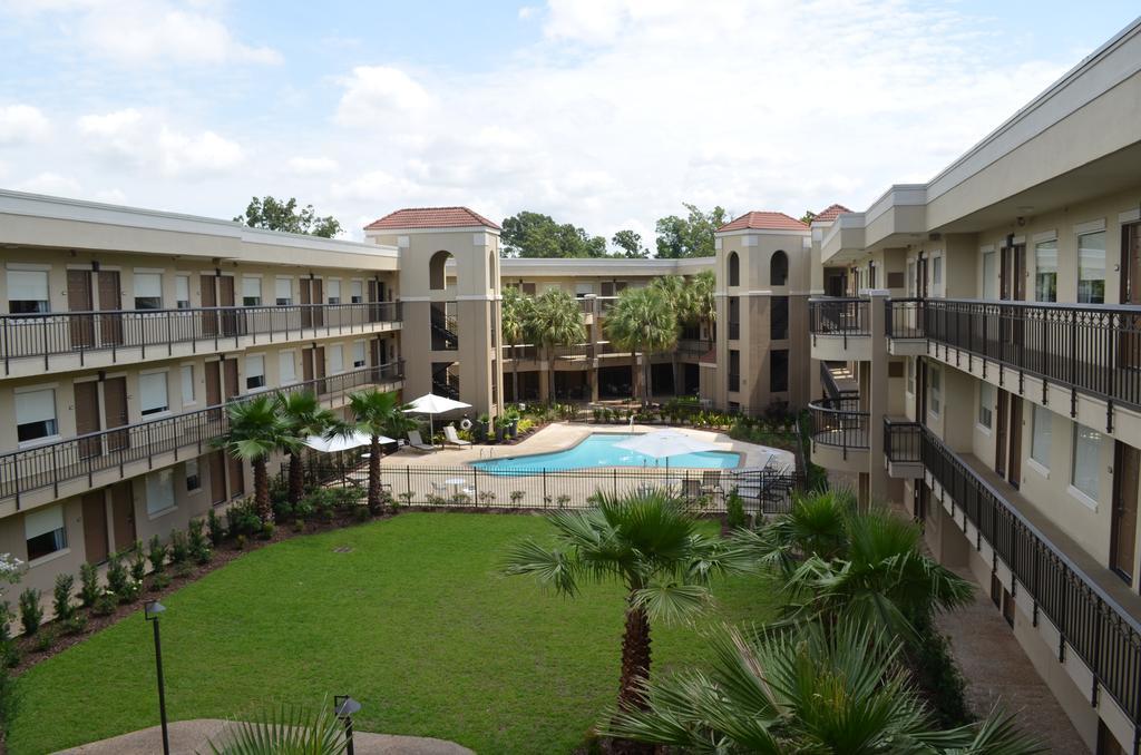 Comfort Suites Baton Rouge South I-10 Exterior photo